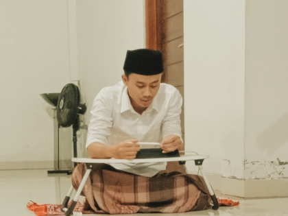 Mengaji kitab dengan Gus Muhammad Rajief Arza